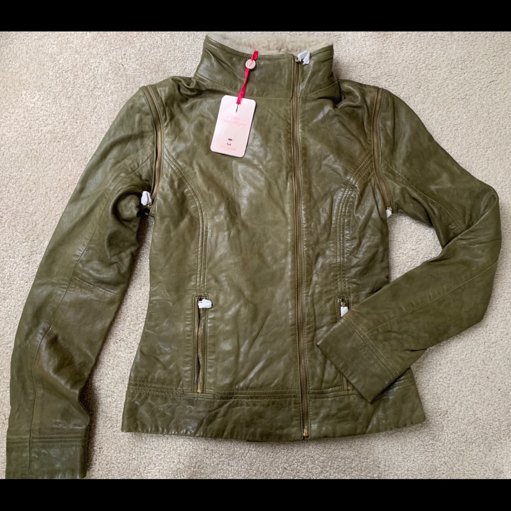 TED BAKER DETACHABLE SLEVES LTHR JKT- USA SZ 2